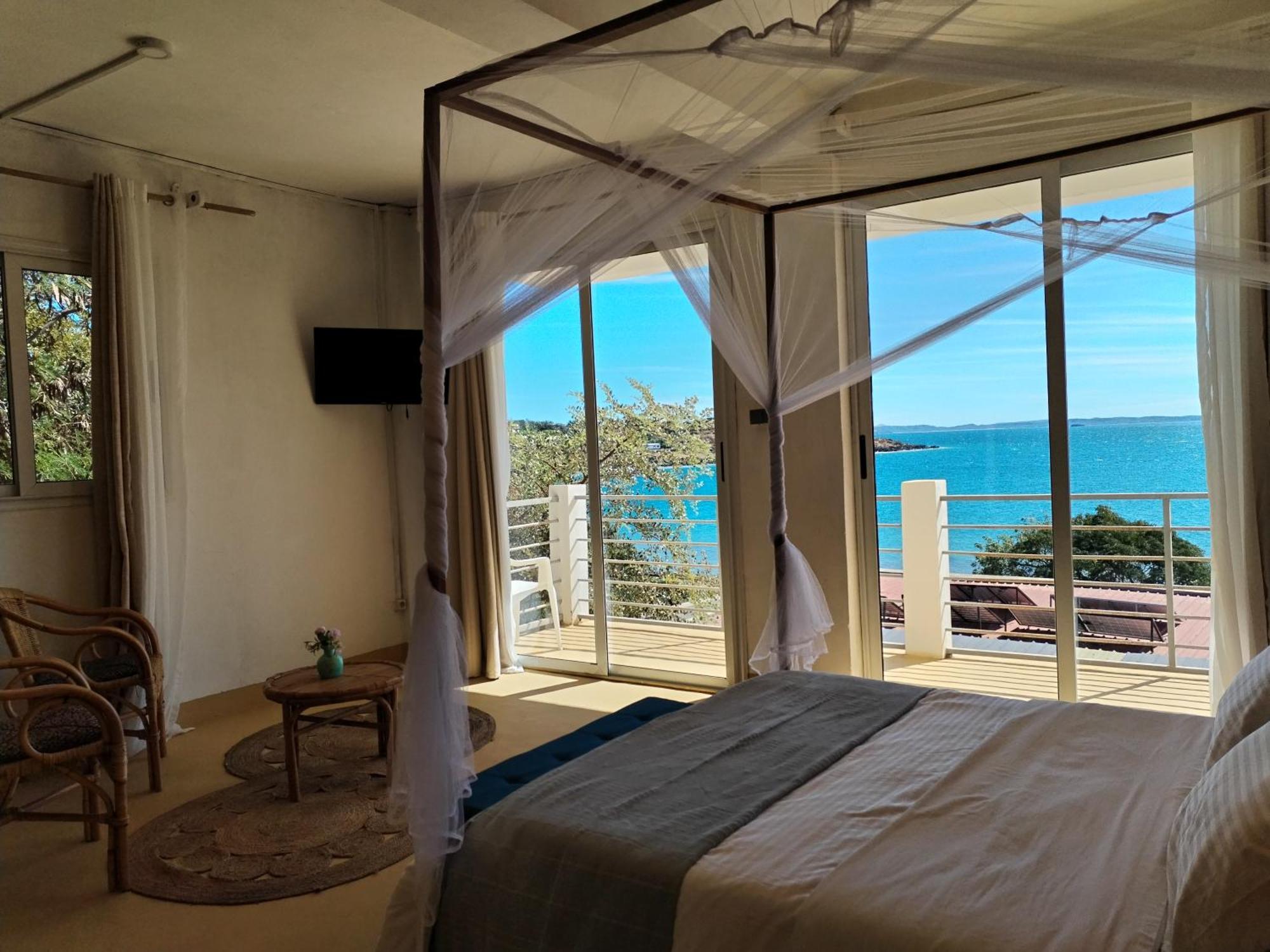 Hotel Riziky Antsiranana Ngoại thất bức ảnh